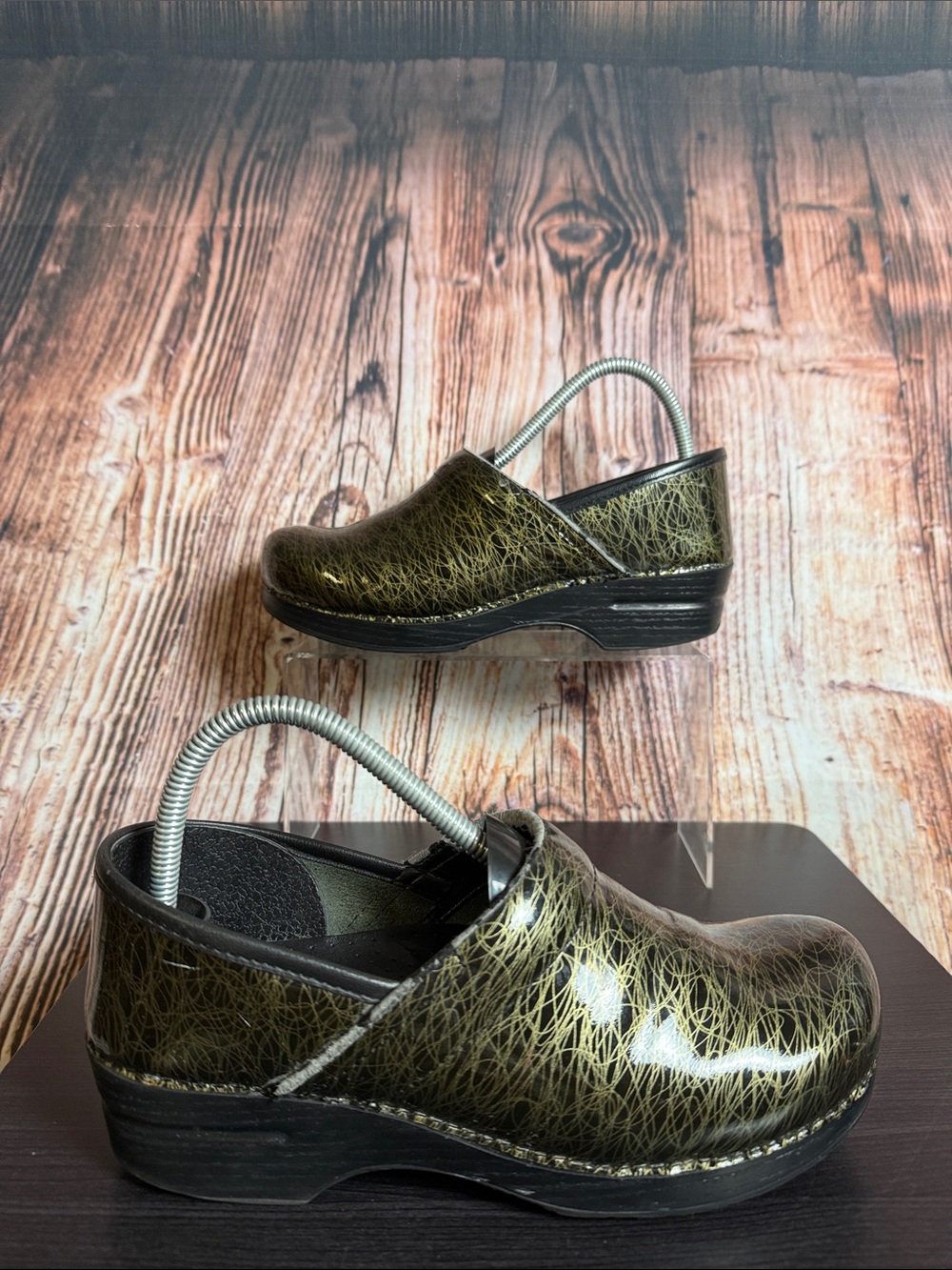 Dansko Spirograph Nursing Clogs Womens Sz EU 40 Wide
